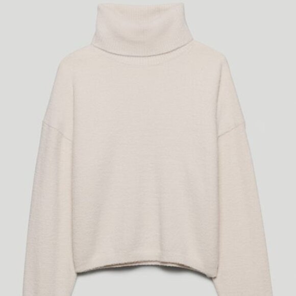 NWOT Aritzia Hush Knit turtleneck - Picture 1 of 3